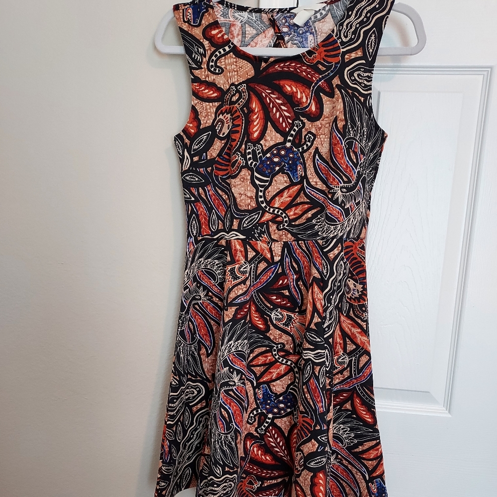 Dress - Picture 3 of 3